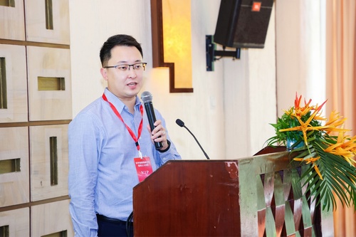 巩志鹏.jpg